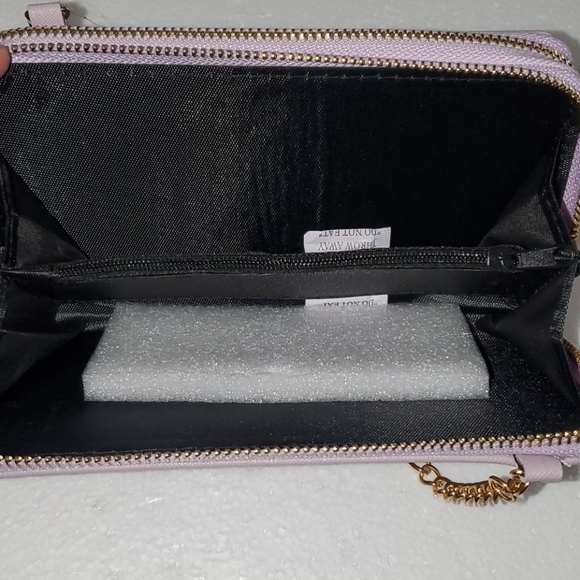 Perfect Image Crossbody Wallet - Picture 5 of 5